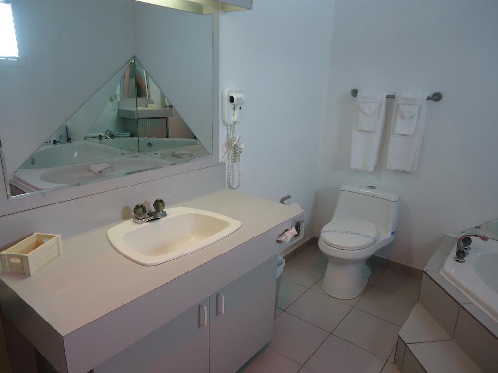 Les Lofts De La Brunante Sainte Anne-des-Chênes Zimmer foto
