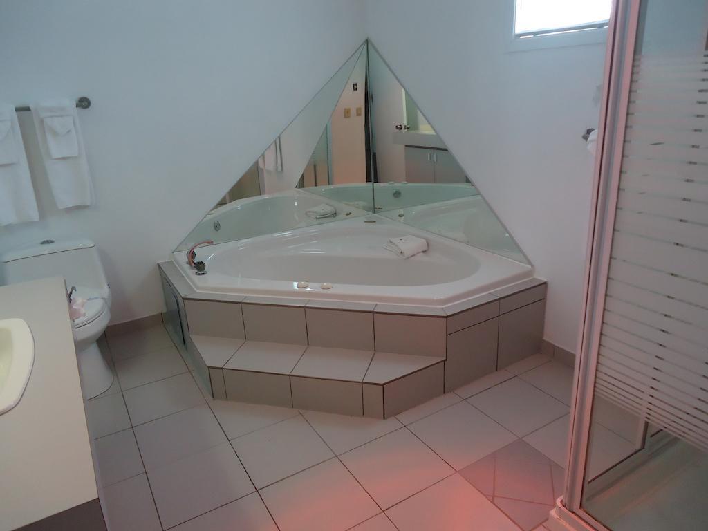 Les Lofts De La Brunante Sainte Anne-des-Chênes Zimmer foto